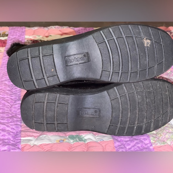 Totes Esther Winter Boots in black size 6 - Picture 2 of 4